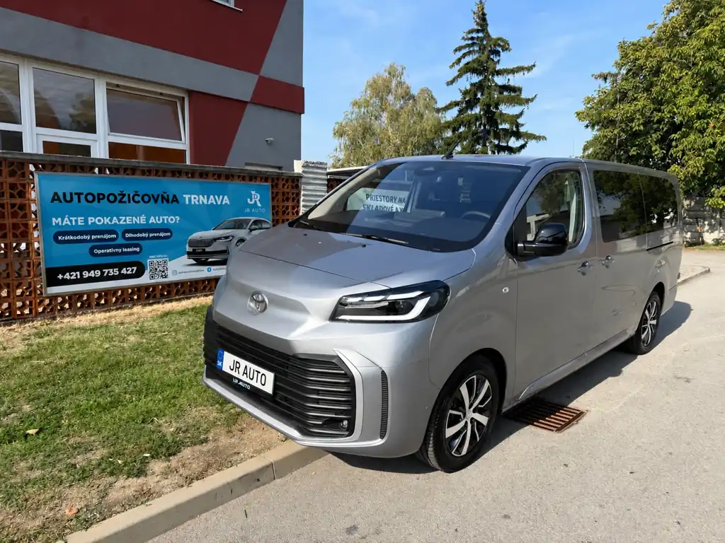 Toyota Proace Verso 9-miestna L2 na prenájom v Trnave
