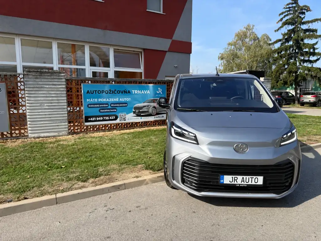 Toyota Proace Verso 9-miestna – prenájom v Trnave – fotka 4